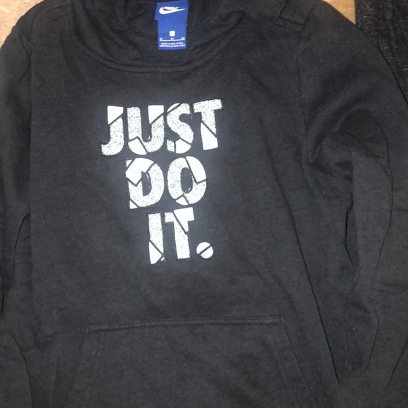 Big kids nike hoodie - Picture 1 of 2